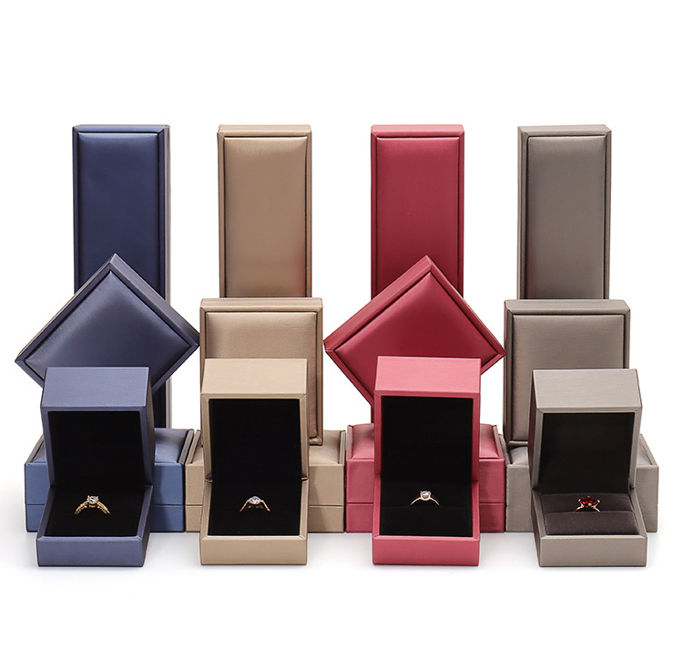 Custom Logo Printed Small Packaging Boxes Paper Ring Necklace Bangle Jewelry Gift Box
