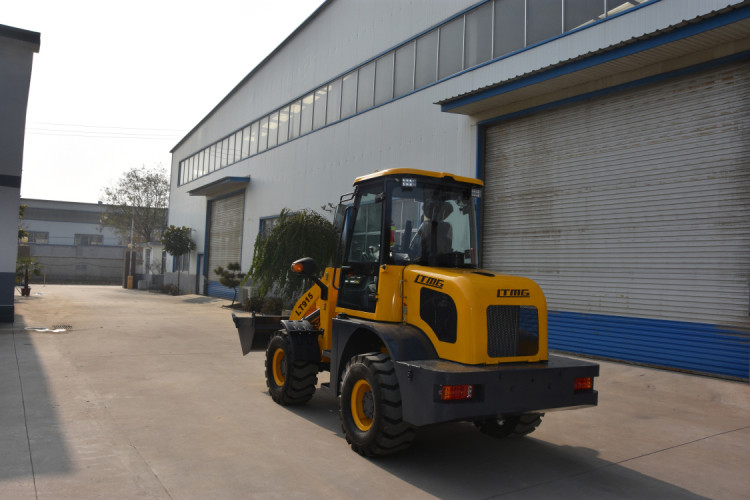1.5 Ton Small Front End Loader , CE/ISO Certificated Wheel Loader