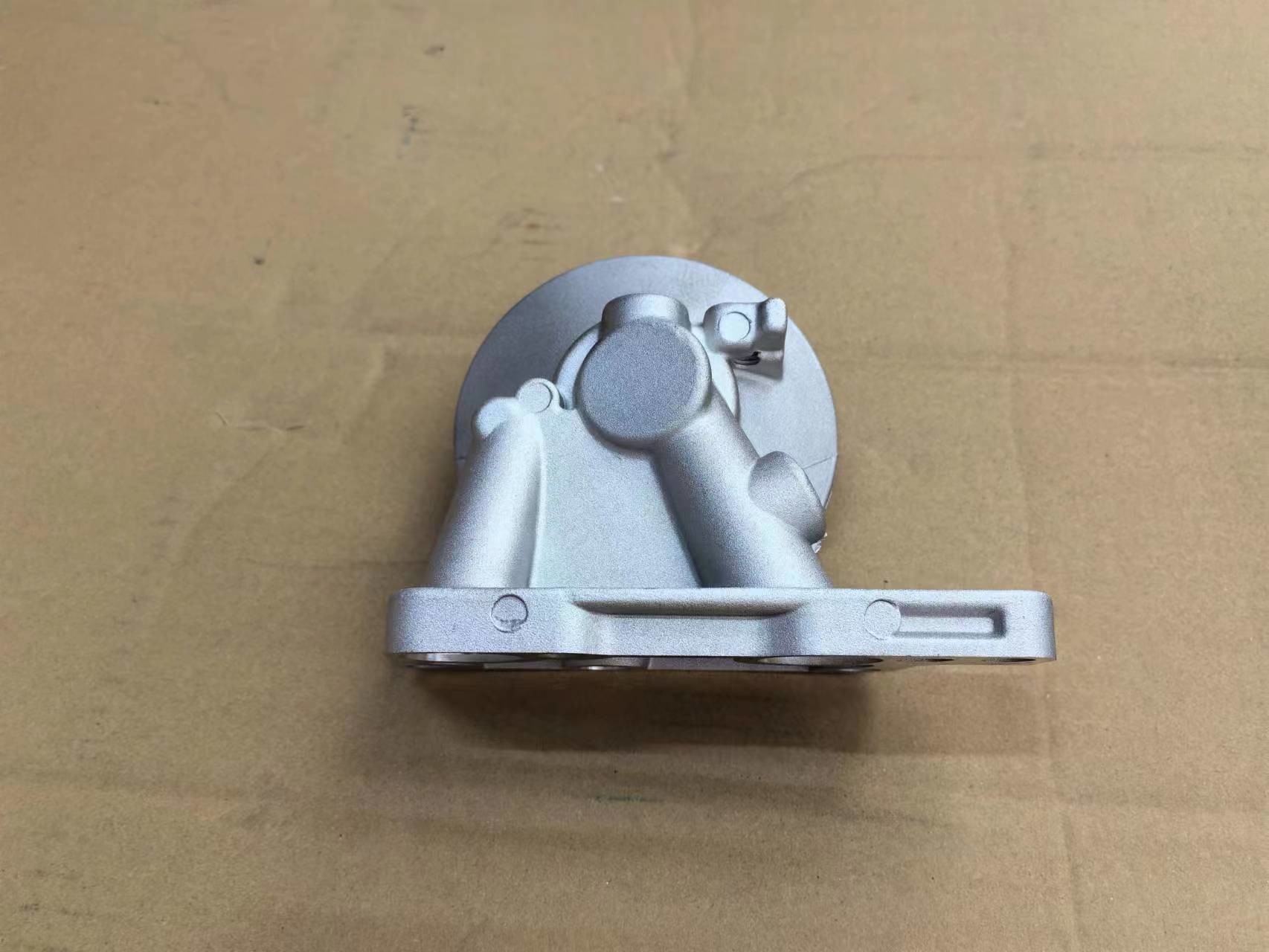 8970966774 Oil Filter Body For 4HK1 Engine Parts Aluminum Head Filter Spinning Install Hanging On Cylinder Block