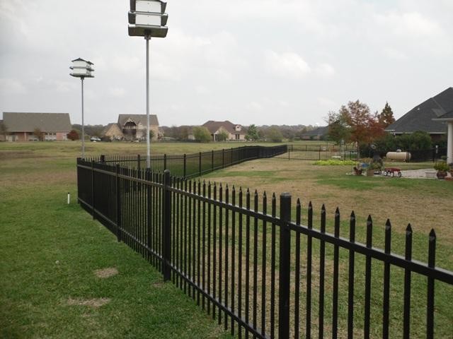 Metal Anti Corrosion 210cm Tall Flat Top Tubular Fencing For Parks