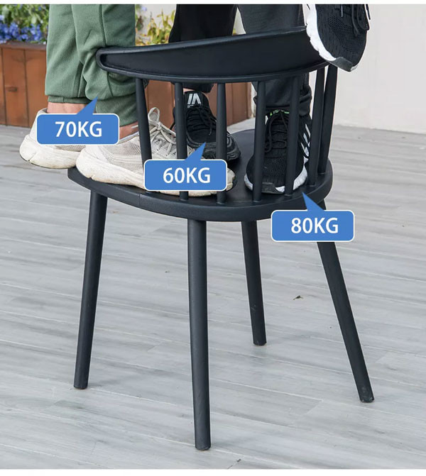 Ergonomic Elegant Nordic Dining Chair PP Plastic Stackable With Non Slip Feet