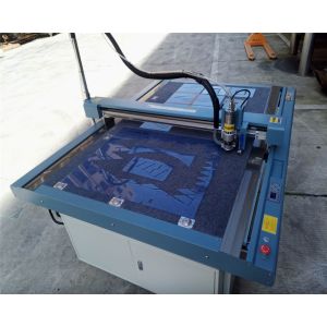 1900*1750*1100mm Plotter Print and Cut Plotter for PVC/PU Graphics Clothing