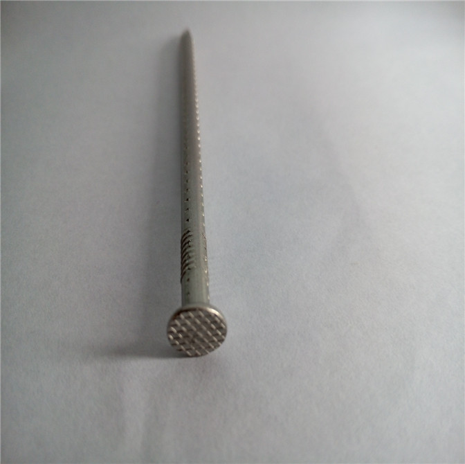 Corrosion And Rust Protection Flat Headed Carpentry Nail 90X4.5MM Long Life