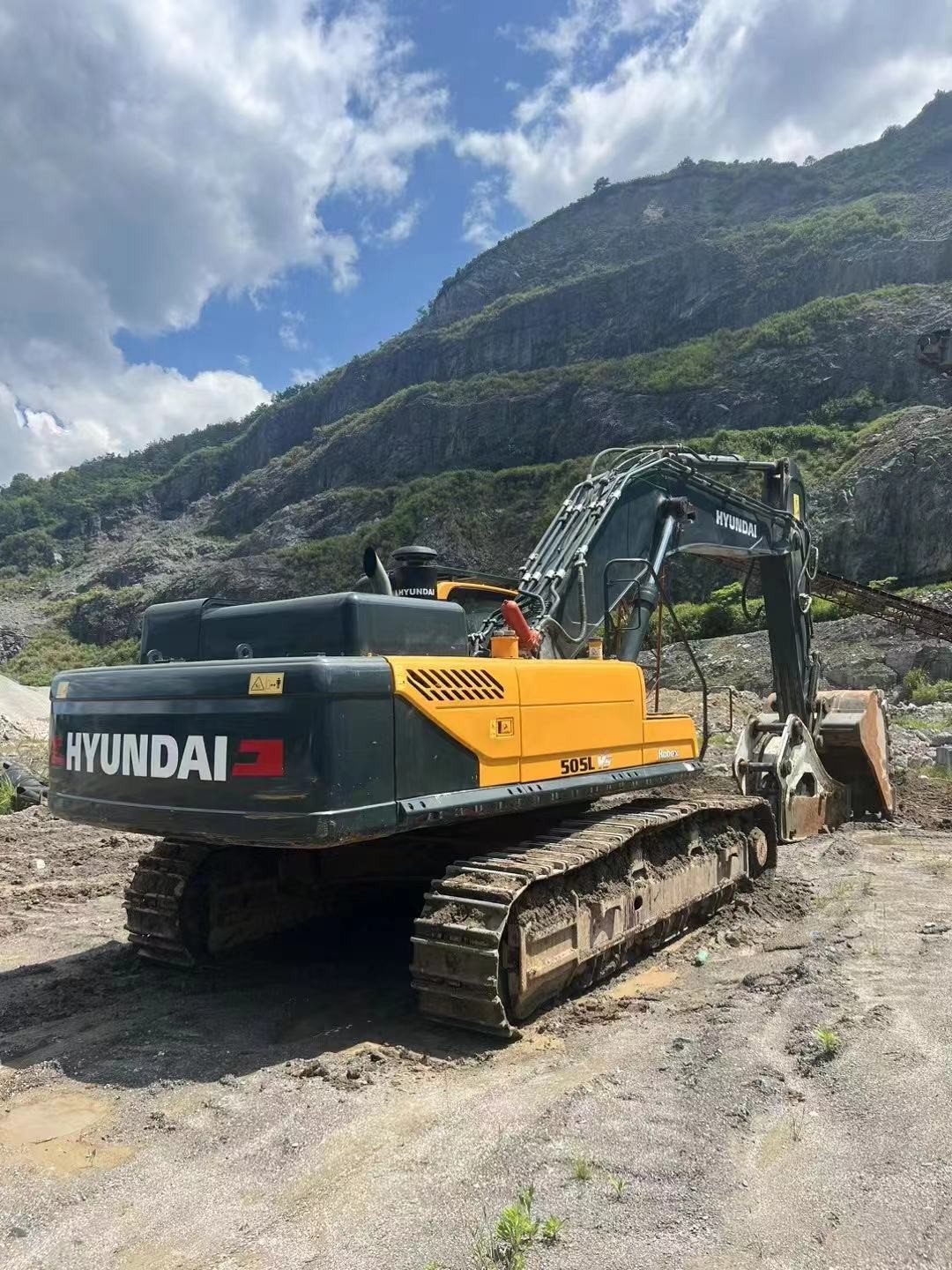 Used Hyundai 505LVS Hydraulic Excavators 299kw Rated Power High Efficiency
