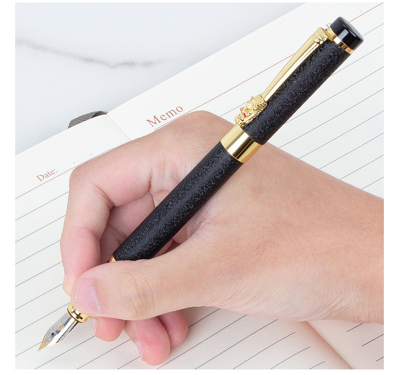 2022 Business Gift Metal Frosted Pole Pen 0.5 Iridium Ink Bag Pen for Writing Design