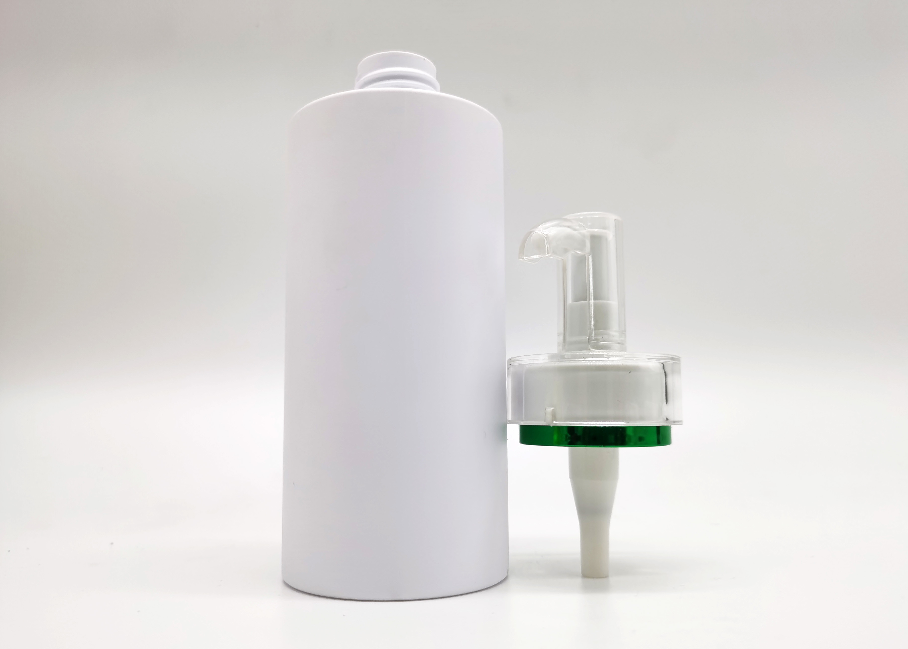 Customized White Personal Care 250ml Plastic Cosmetic Bottles