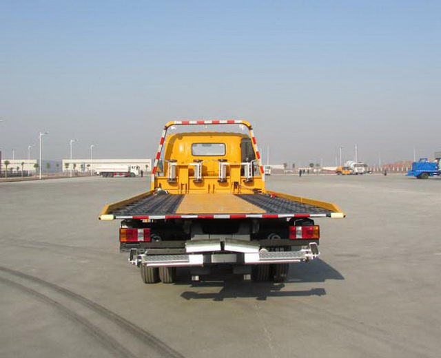 4x2 6TIRES EuroII 3-5tons Light Duty Wrecker Tow Truck For Broke Car Drag & Transfer With Cummims Engine