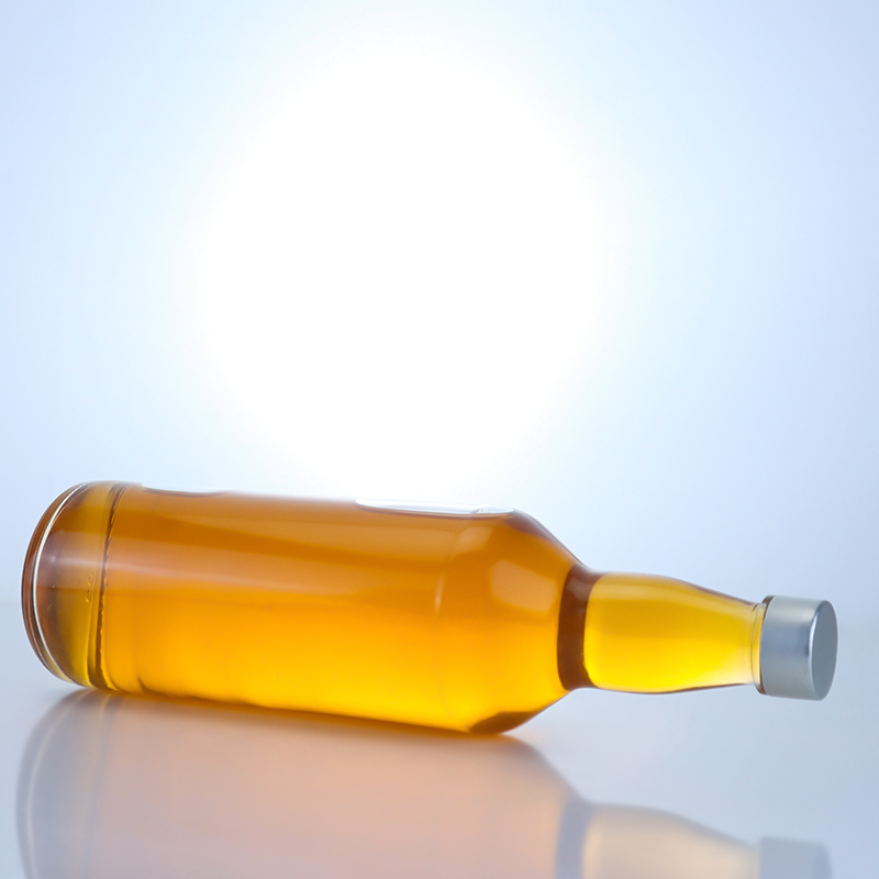 SCREW CAP Customized Logo 500ml 700ml Clear Flint Tequila Whisky Vodka Glass Bottle