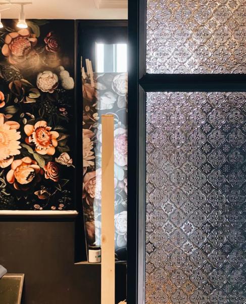 Customize Size Patterned Glass 3mm 4mm 5mm For Decorative Building Bathroom