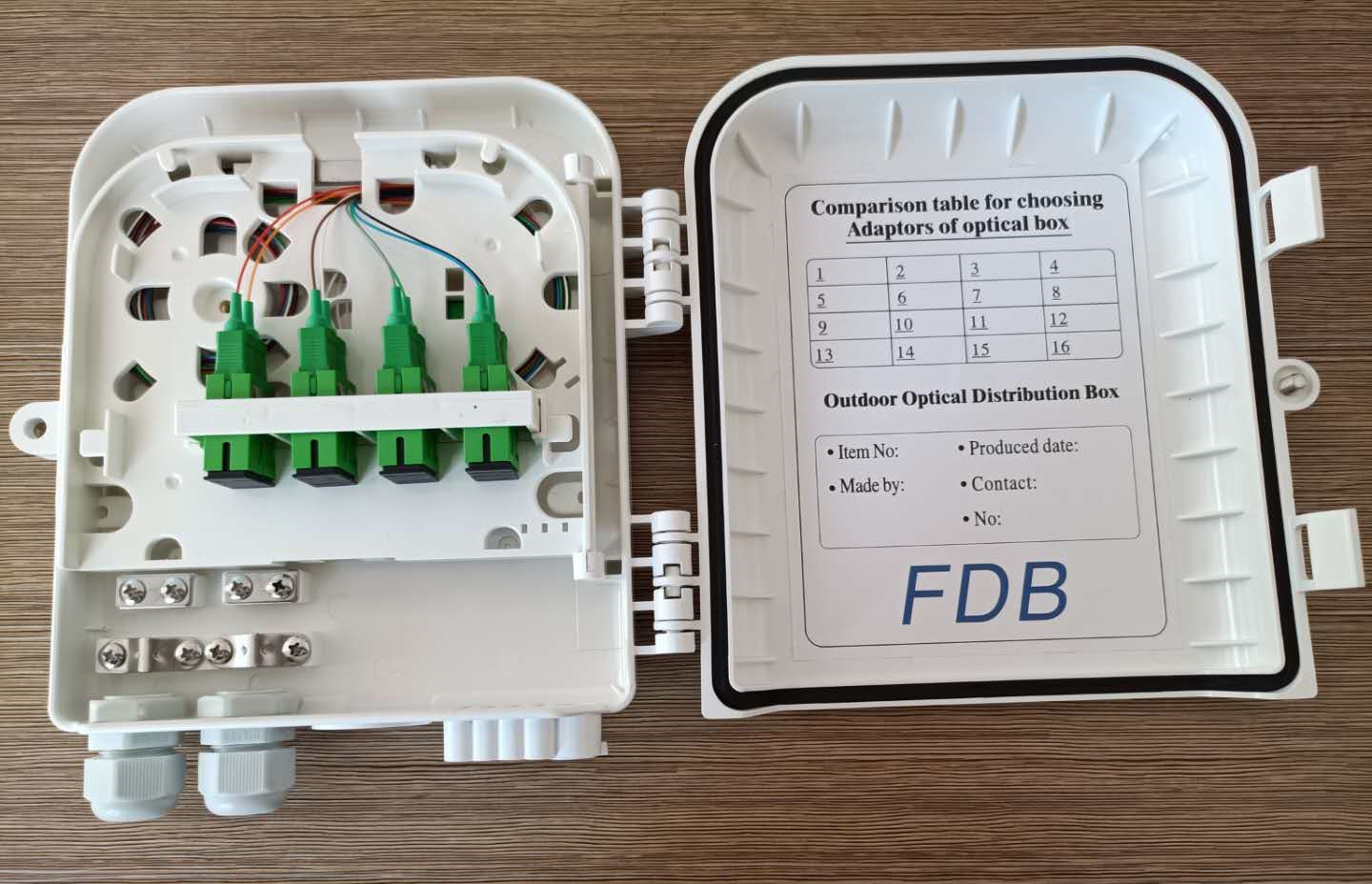 Wall Mount 1X4 1X8 PLC Splitters Fiber Optic Termination Box