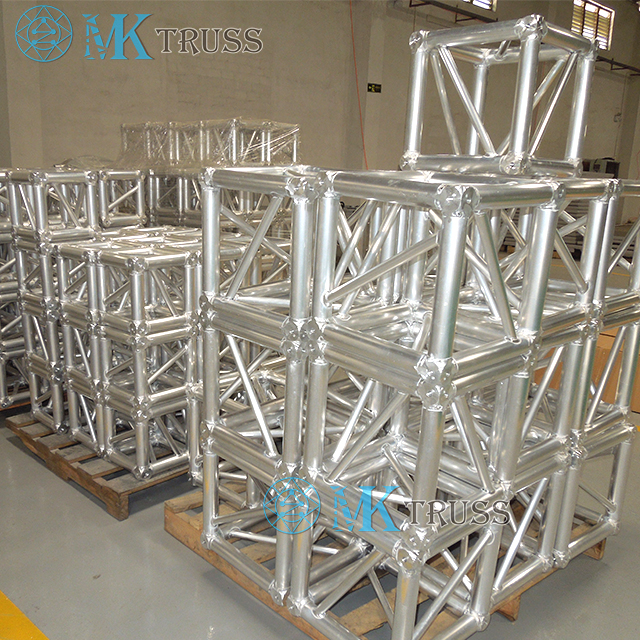 Aluminum 5-Sided Spigot Trussing Corner Box for Customizable Square Truss Connection