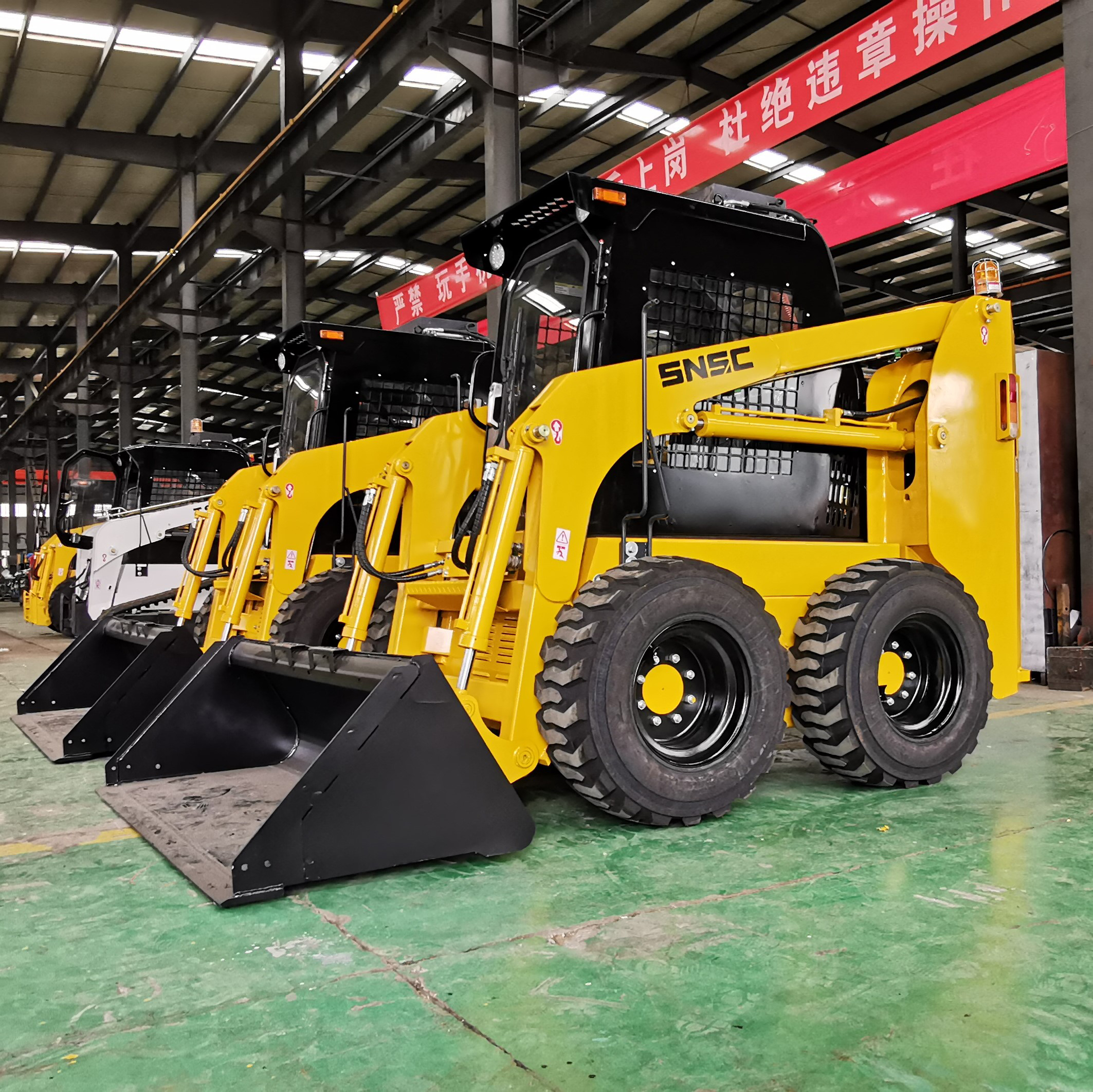 Kohler Engine 300kg 500kg 800kg 1050kg Compact Skid-Steer Loader for Smooth Operation