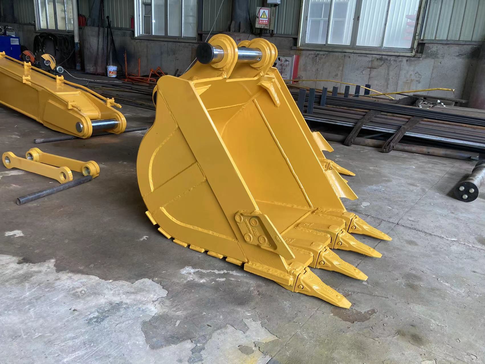 Custom Excavator Boom Arm , Volvo Excavator Attachments Long Reach Arm