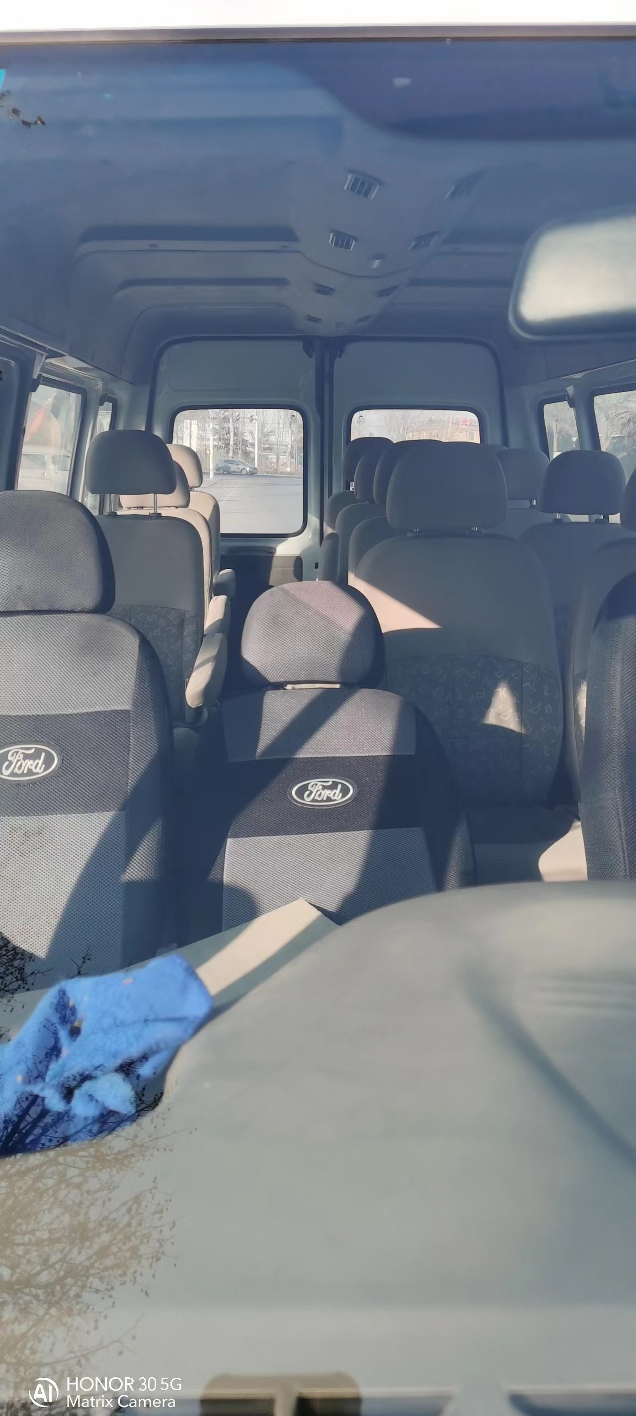 Used Mini Vans 2015 Year Used Ford Hiace Mini Bus Manual Transmission Mini Bus 15 Seater