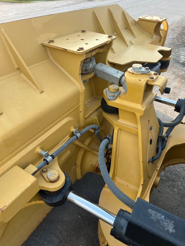 2023 Year CAT D6K Used Bulldozer Second Hand Heavy Equipment Machine
