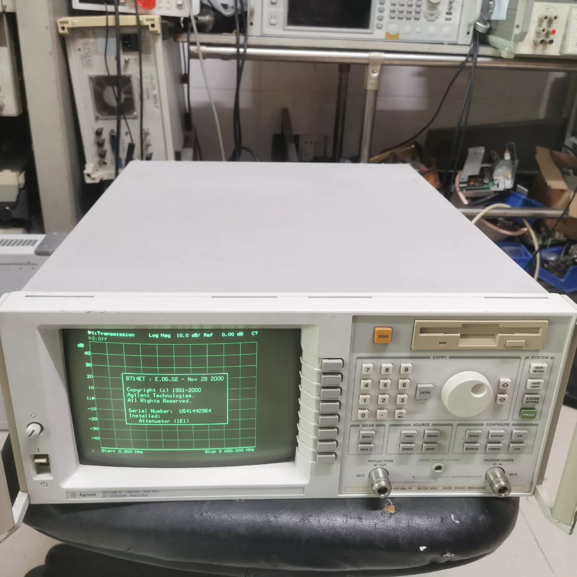  Transmission Reflection RF Network Analyzer VNA Agilent 8714ET 3 GHz Manufactures