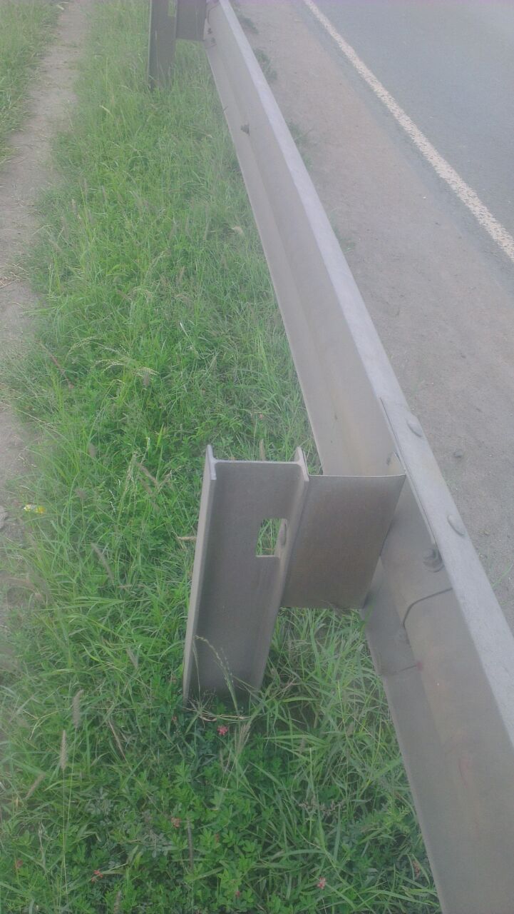 Road Traffic Safe Highway Guardrail Spacer and Posts for Anti-corrosion Road Safety