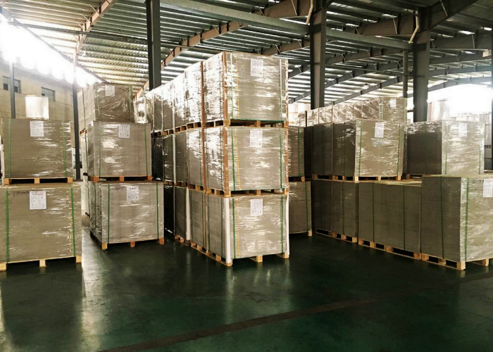 White Coated Triplex Board White Back smooth surface for well printing