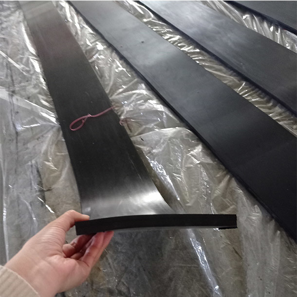 38A 60A Conveyor Skirt Board Rubber Sheet Conveyor Belt Skirting Black Orange Red