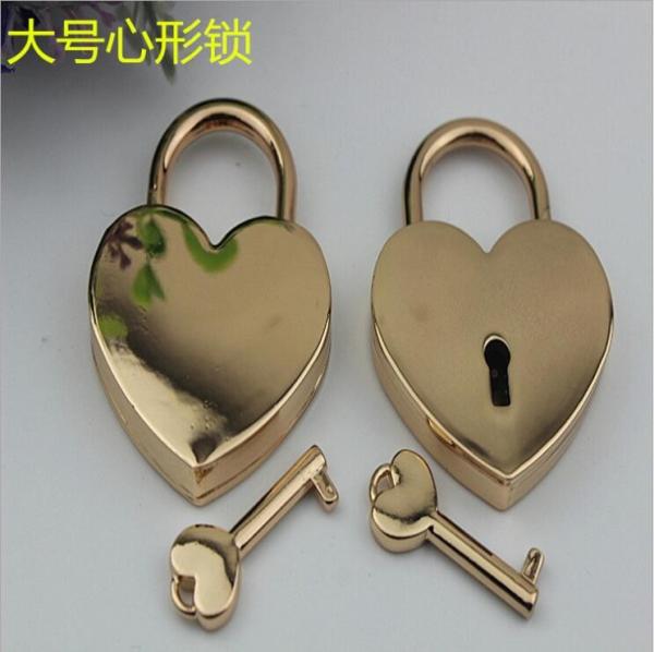 Fashion hardware handbag light gold decorative zinc alloy hanging heart shaped