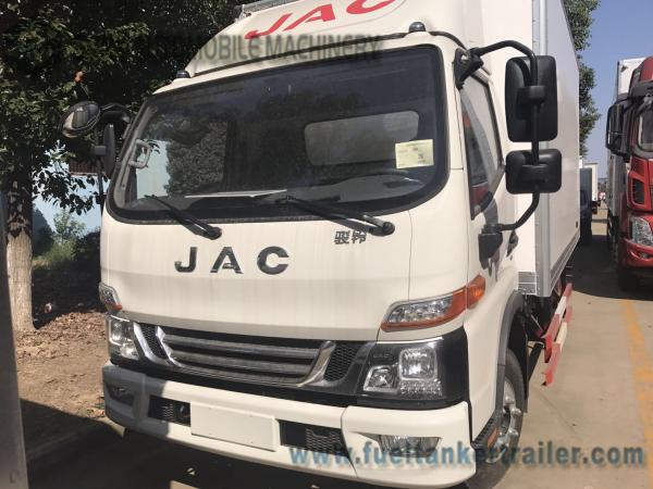 1-4 Ton JAC 4x2 Light Refrigerator Van Truck / Dry Box Van Cargo Truck 3308 Mm
