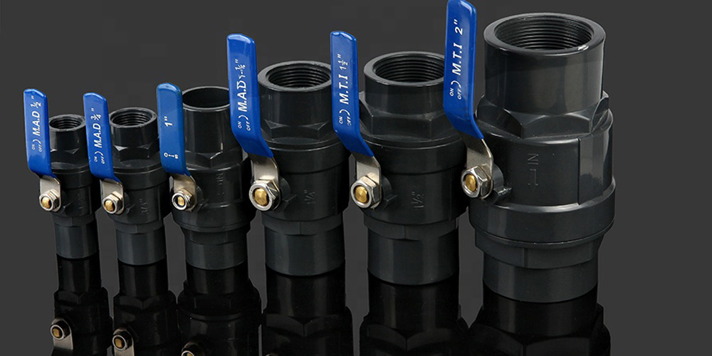 Green Steel Handle Water Supply System New Material PVC 2 PCS Ball Valve for Agriculture Feild