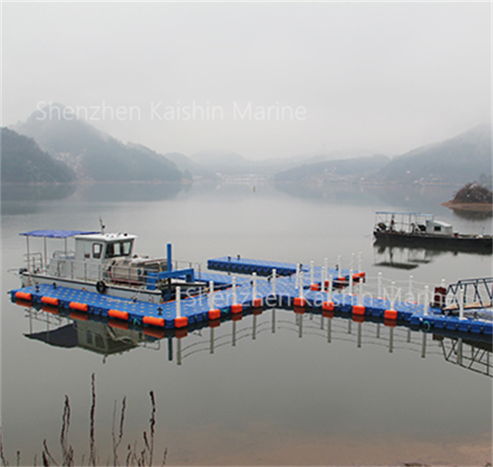 HDPE Marina Dock Portable Floating Platform Plastic Floating Cube Easy To Assemble