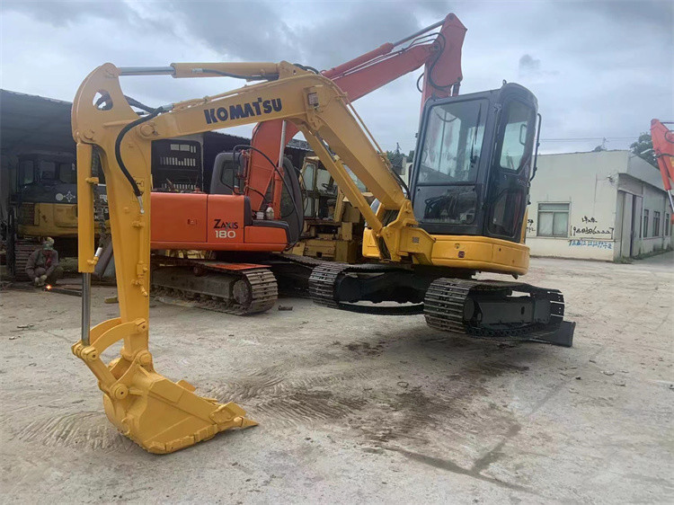 Komatsu PC40 Used Japan Excavator 4 Ton Used Mini Excavator