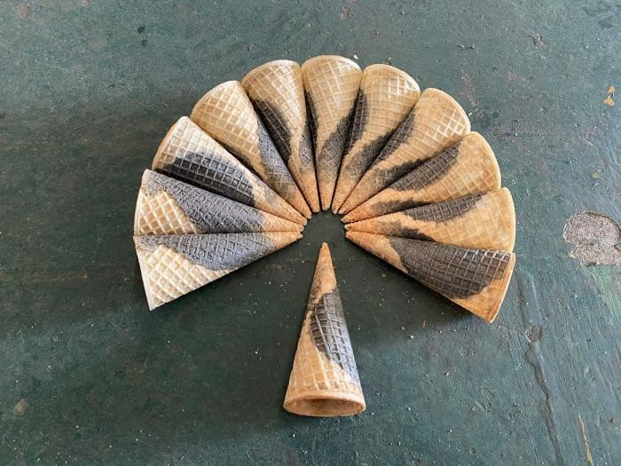 Two Color Tunnel Ice Cream Cone Making Machine For Corn