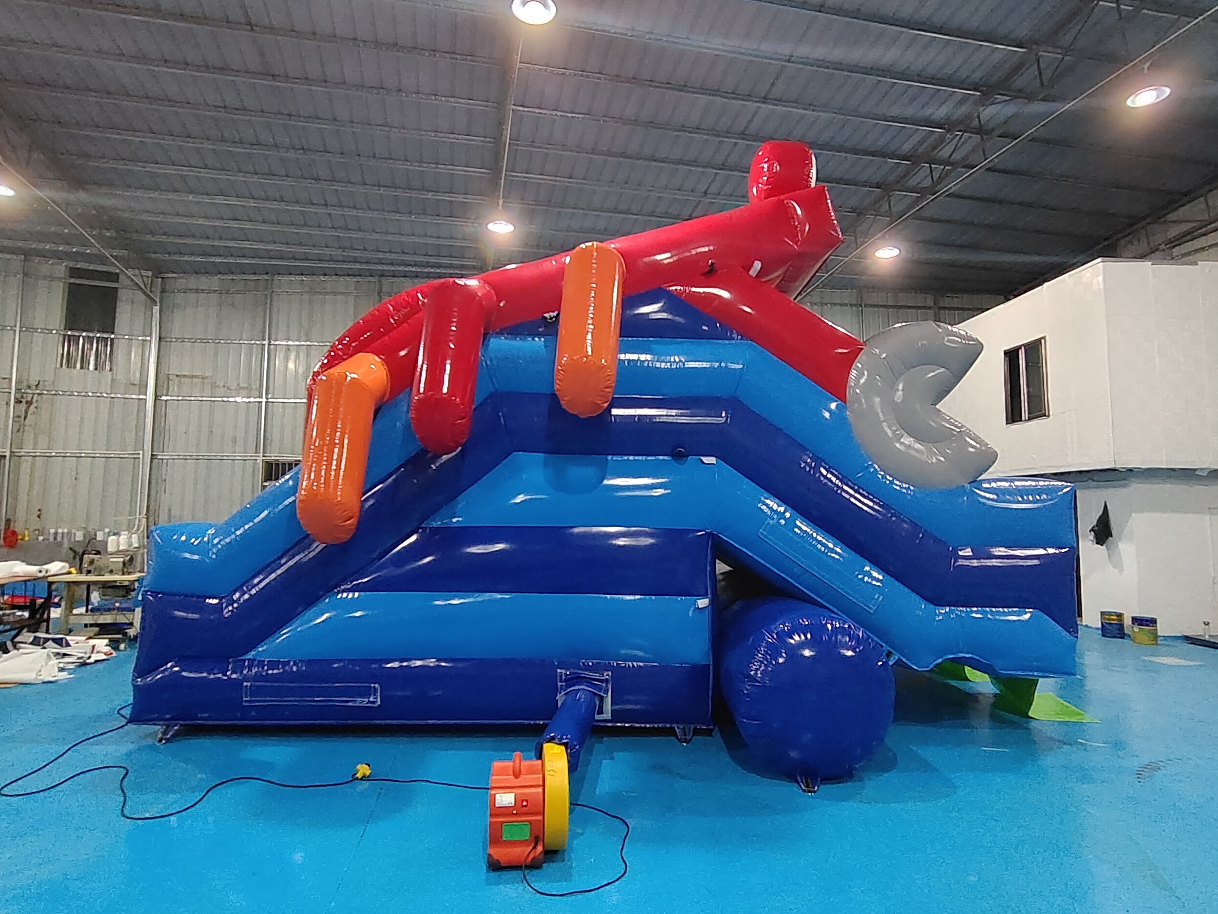 Commercial Grade Inflatable Dry Slide Crab Cartoon Inflatable High Double Slides For Kids And Adults