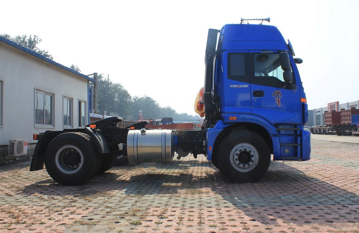 Foton Auman Etx 9 Series Heavy Truck 270HP 4X2 Tractor Trailer High Speed Version