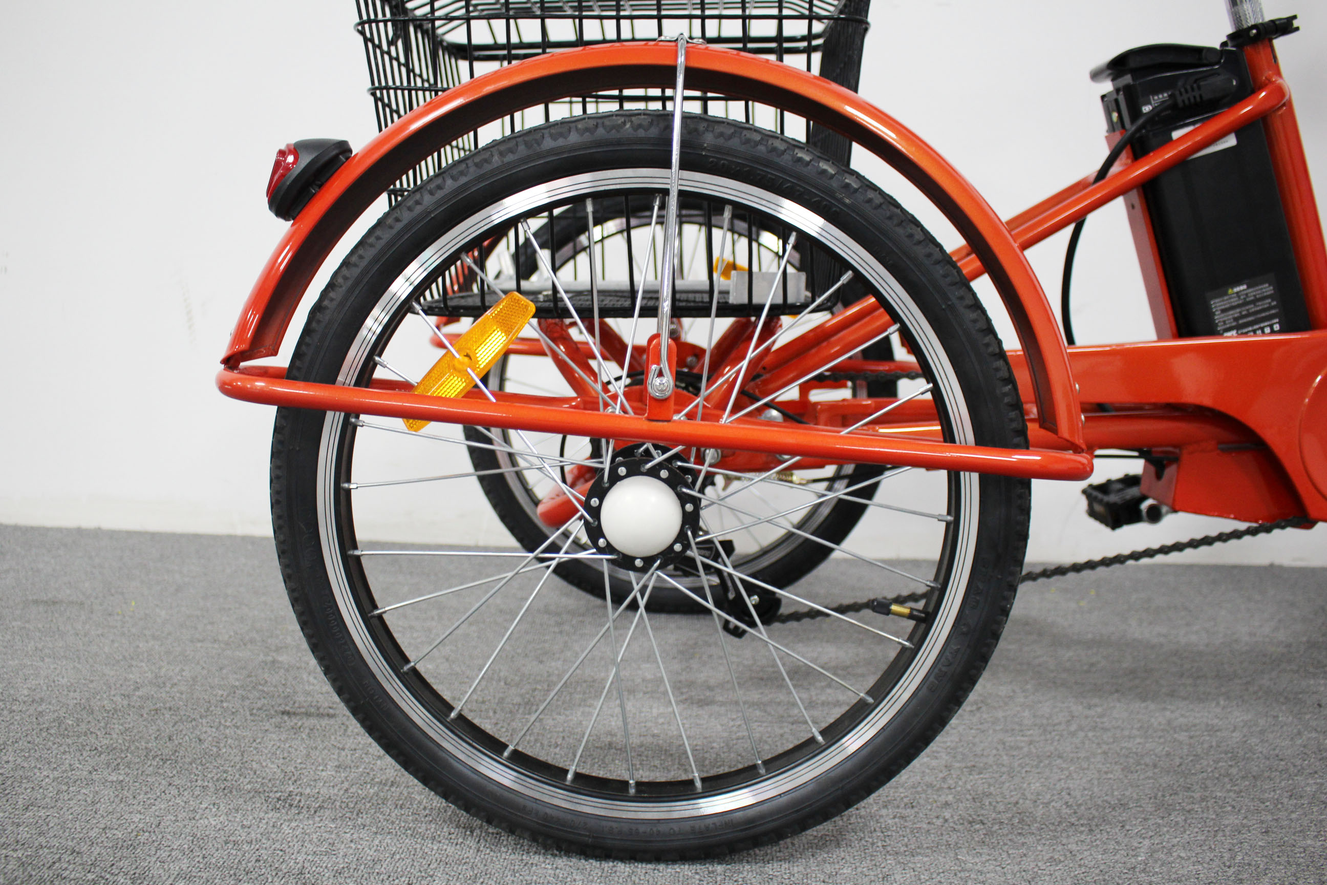 Disc Brake 26*4.0 KENDA Tire Electric Tricycle With LCD Display And Foldable Design