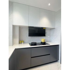 Modern Handleless MDF Kitchen Cabinet Push-To-Open Design