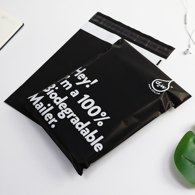 Black 100% Eco Friendly Biodegradable Recycled Plastic Mailing Bags Tear Resistant