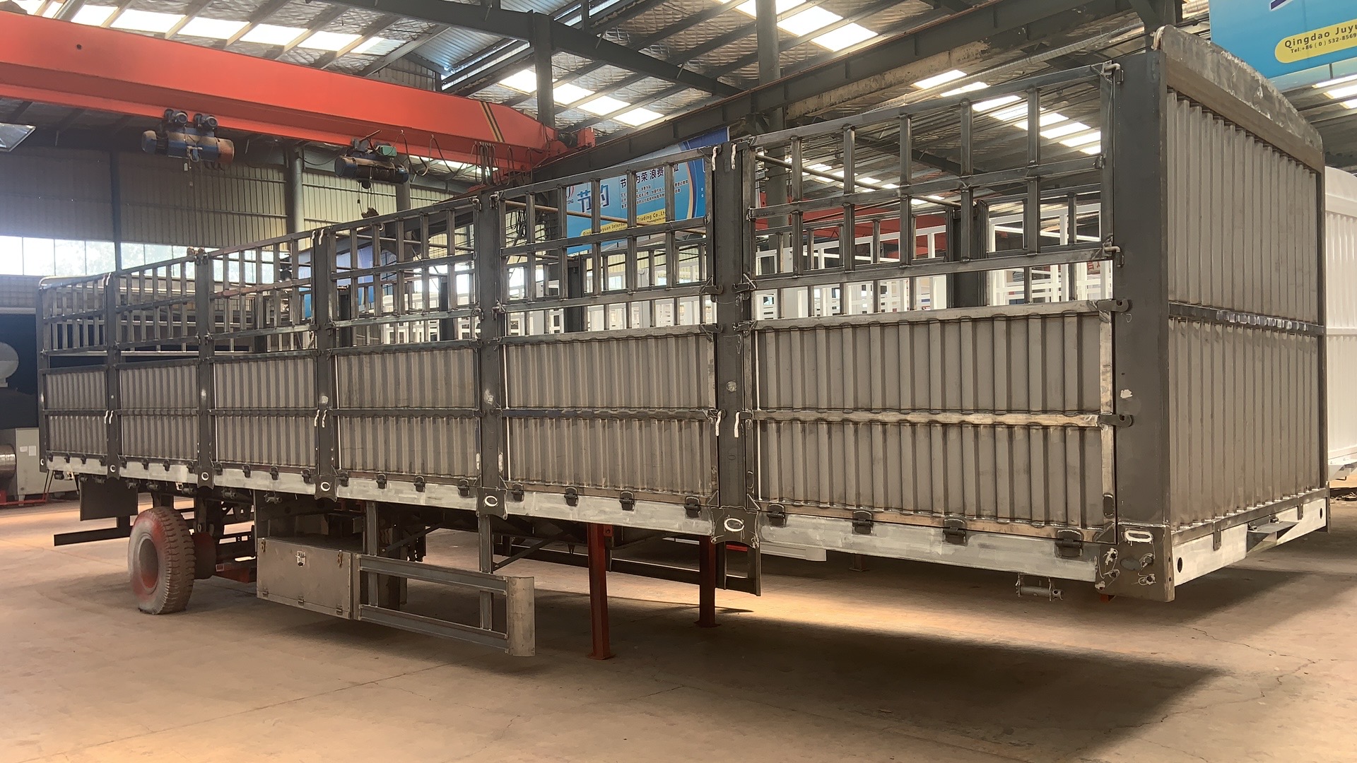 Double Deck 3-axle Steel Animal Transport Storehouse Bars Semi Trailer Superior Design