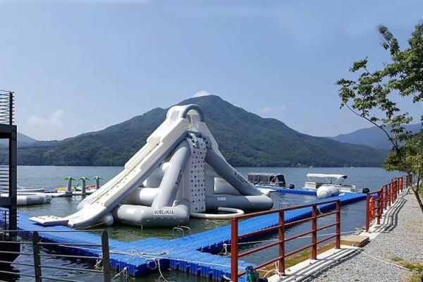 Giant Aquaglide Inflatable Water Park , Inflatable Water Assault Course With