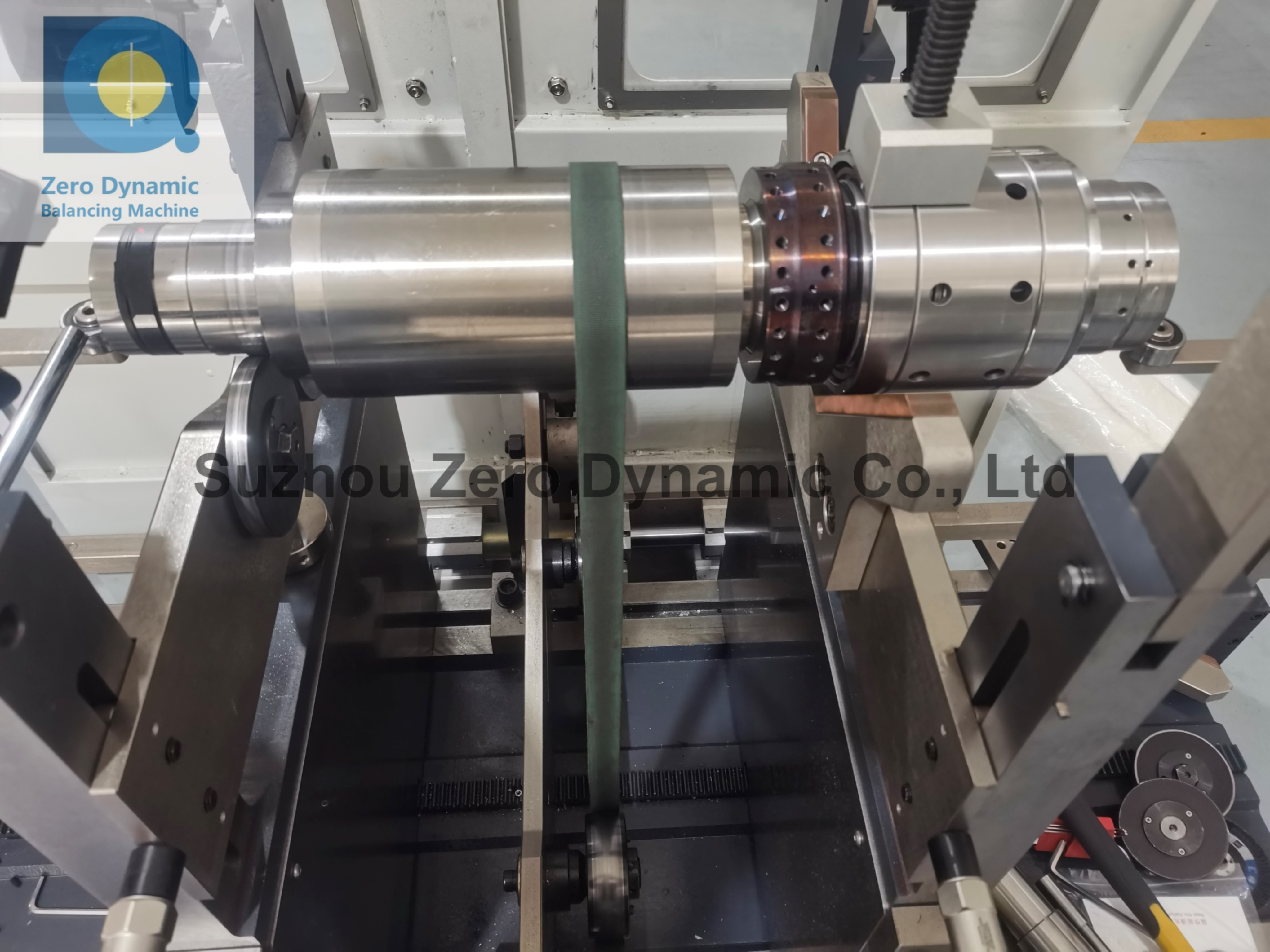 Soft Bearing Mechanical Spindle / Electrical Spindle Balancing Machine High Precision Spindle Balancer