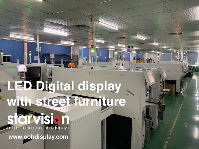 16 Sheet 5000nits Street LED Display SMD Advertising Digital Board