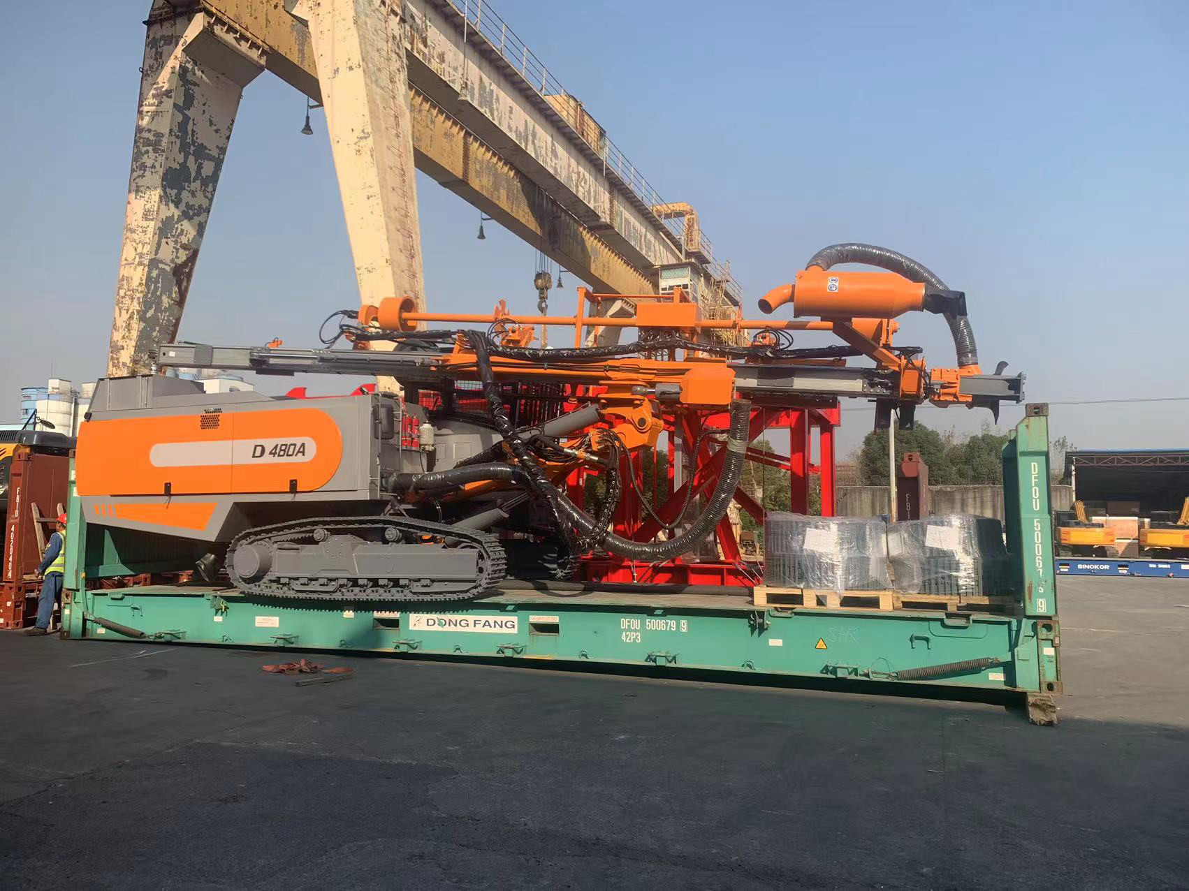 25 Bar Air Compressor Rock Drilling Equipment Rig For Heavy Duty