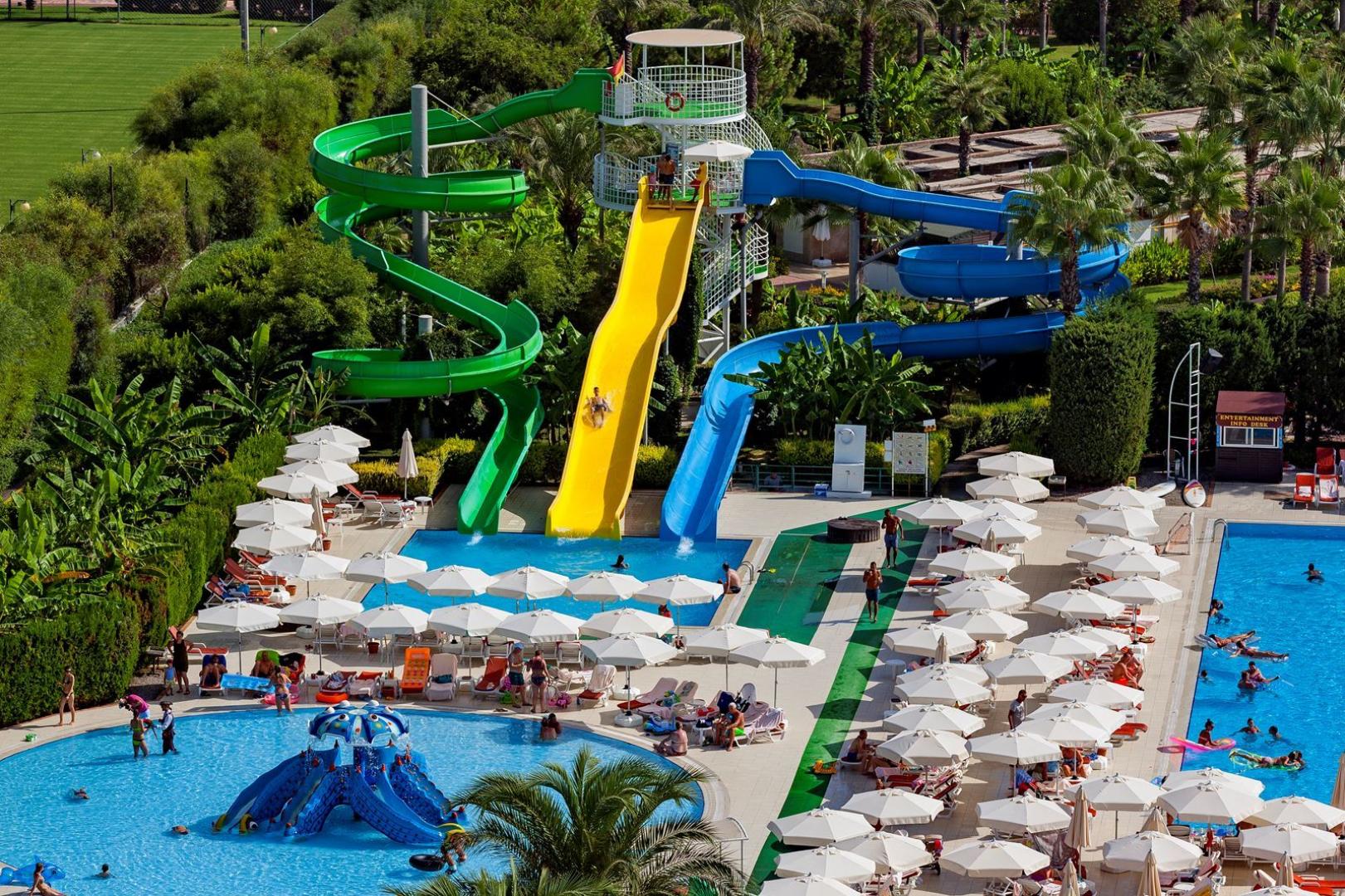 OEM Aqua Park Outdoor Water Playground Fiberglass Water Slide for Sale