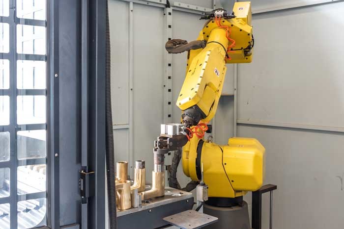 Fully - Automatic Grinding & Buffing Machine For Auto Parts / Faucte /Sanitary Fittings/Door Handles