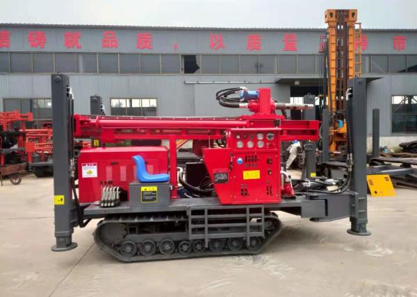 St 200 Crawler Mounted Large Water Well Borehole Drilling Rig For Deep