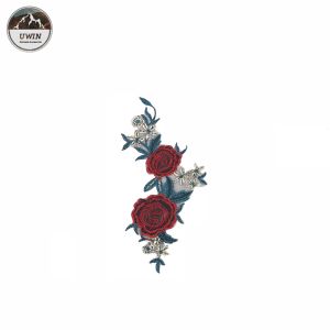  High Accuracy Rose Iron On Patch , Vintage Big Iron On Patches For Wedding / Evening Dress Manufactures