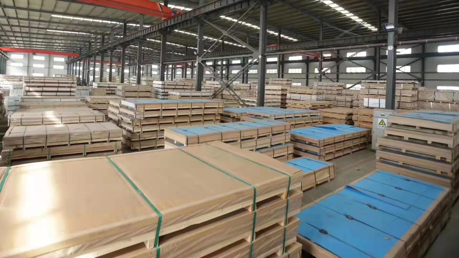 Aluminium Alloy Per Kg 3003 3105 3005 3004 Aluminum Coil Aluminum Roll for Heat Exchanger/Cooling Material/Medical Equipment