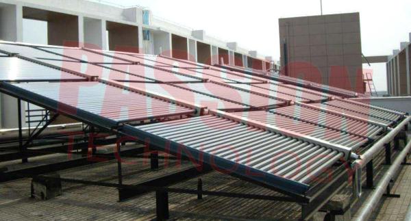 Vacuum Tube Hot Water Non Pressure Solar Collector , Hotel Bathroom Heating