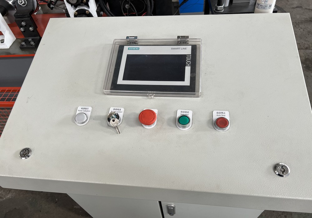 Thickness 0.8-2.5mm Galvanized Coils Cable Tray Roll Forming Machine With Hydraulic Cutting Device