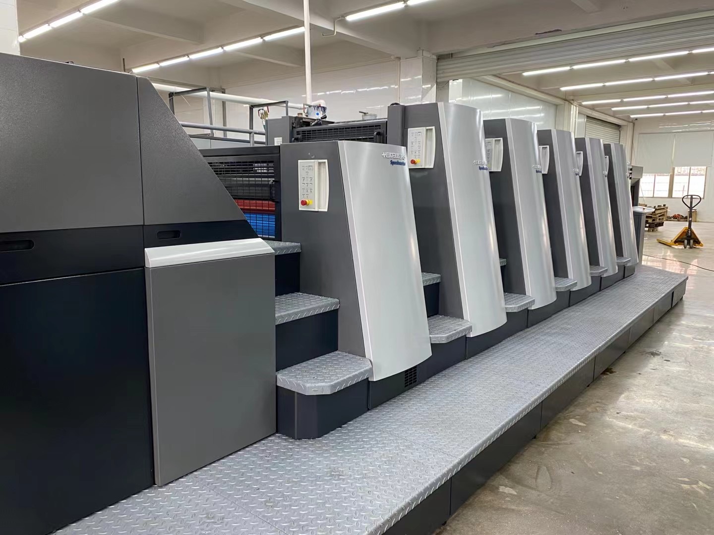 Advertising 380v 2005 LS528 Komori Offset Printing Machine High Configuration Multicolor Spare Parts