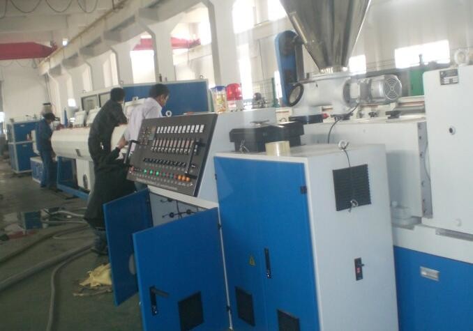 Double Screw 16-800mm pvc Plastic Pipe Extrusion Line For Agricultural Water Supply Systerm