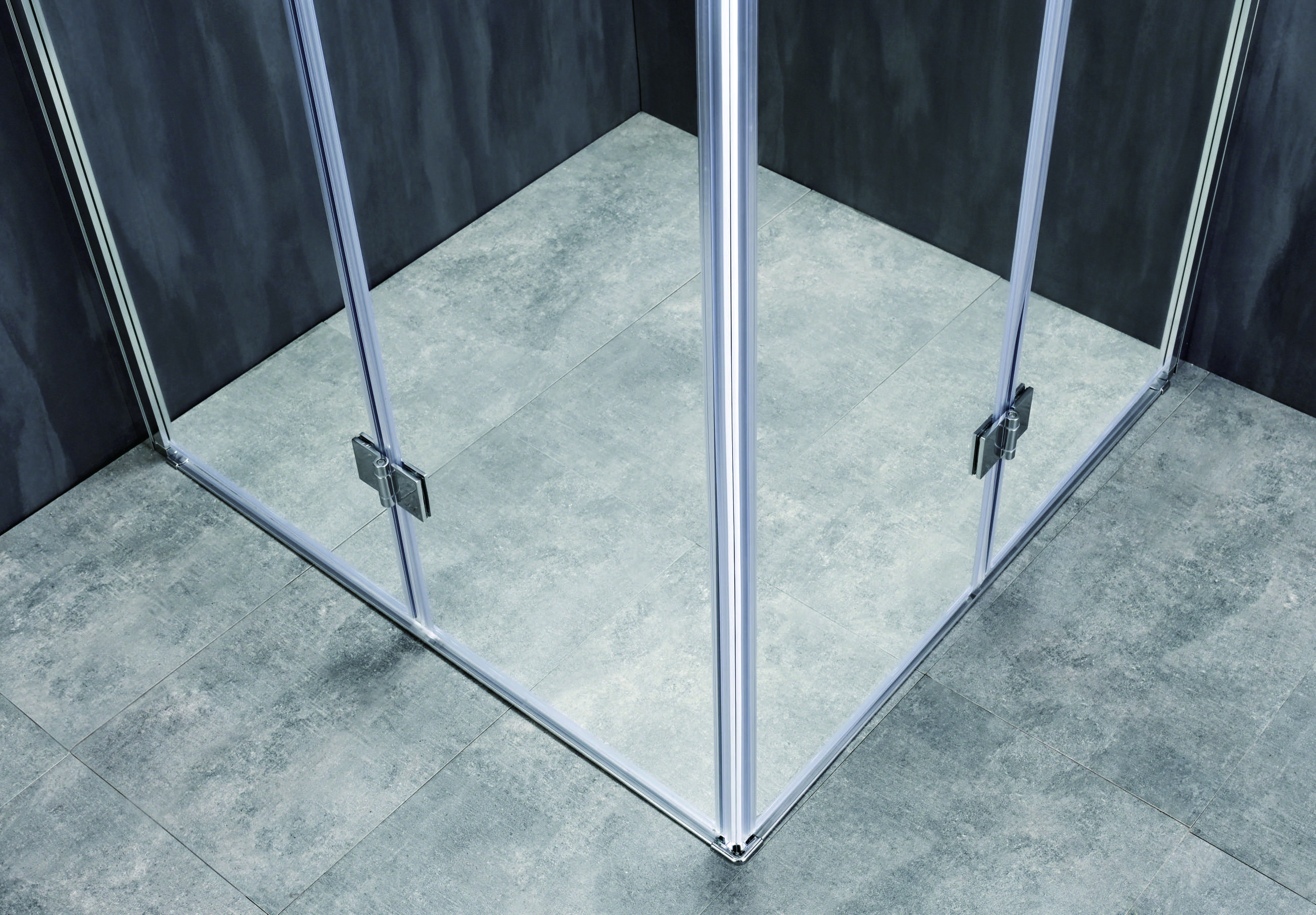 Functional Corner Shower With 6/8mm Tempered Glass And Aluminium Profile With Chrome