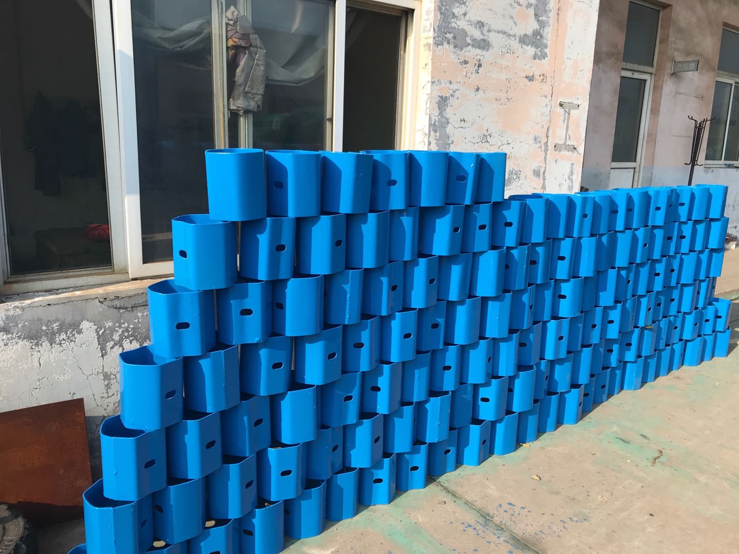 Road Traffic Safe Galvanized Highway Guardrail Blocker/Spacer Customized